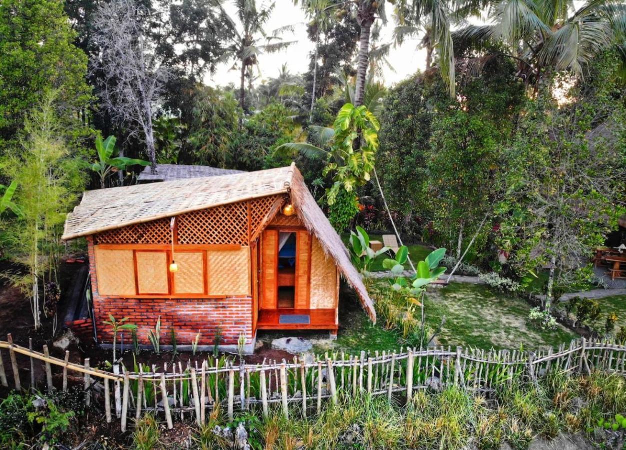 Eco Hut By Valley And 7 Waterfalls Villa Ambengan Buitenkant foto